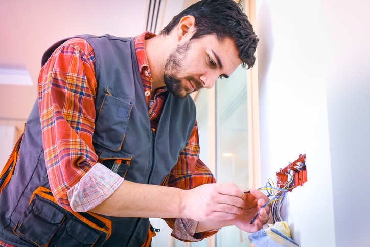 The Types of House Wiring to Know About During Maintenance Electrician