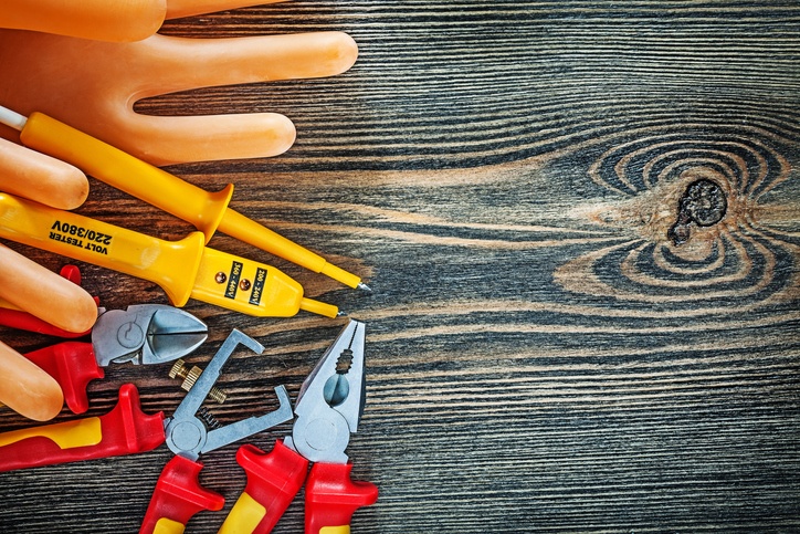 Maintenance Electricians: The Most Important Toolkit Items
